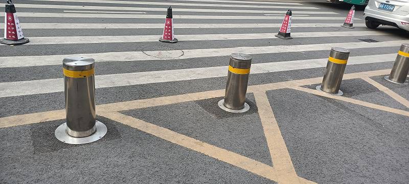 智能防撞柱遥控升降地埋式安装地桩柱液压电动大门口隔离墩伸缩