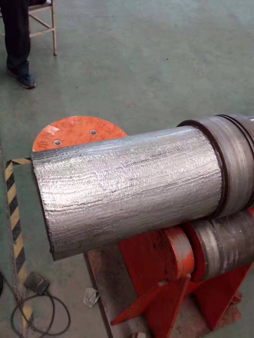 供应镗缸磨轴修复加工,磨轴***修补