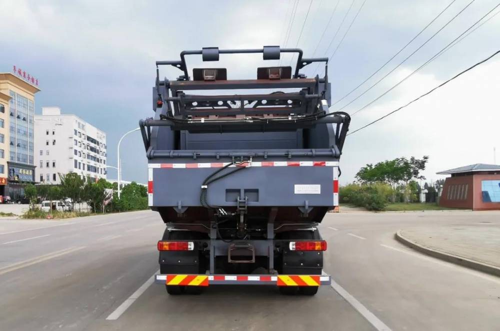 东风凯普特无泄漏挂桶垃圾车无泄漏挂桶垃圾车多少钱