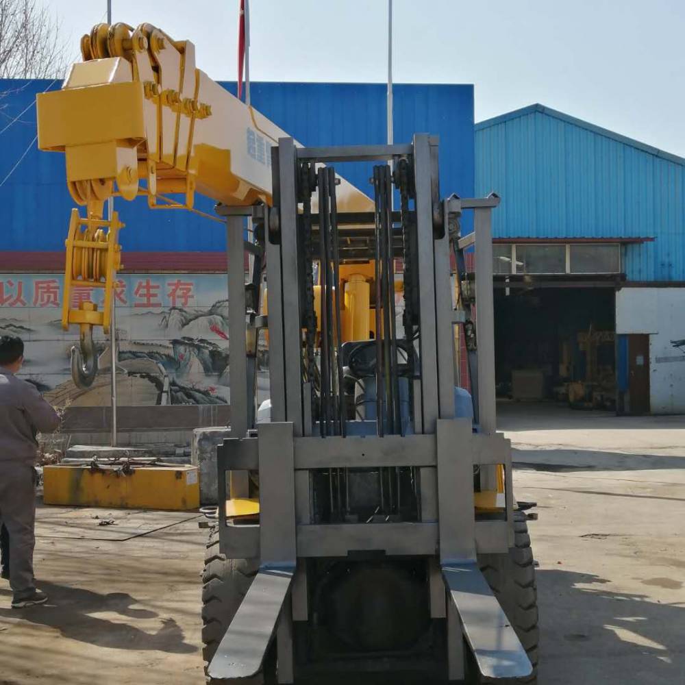 叉车吊叉车尾吊叉吊一体机装卸搬运吊叉作业性能多