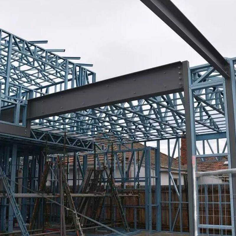 重轻结合别墅主体框架采用重钢结构墙体填充轻钢龙骨