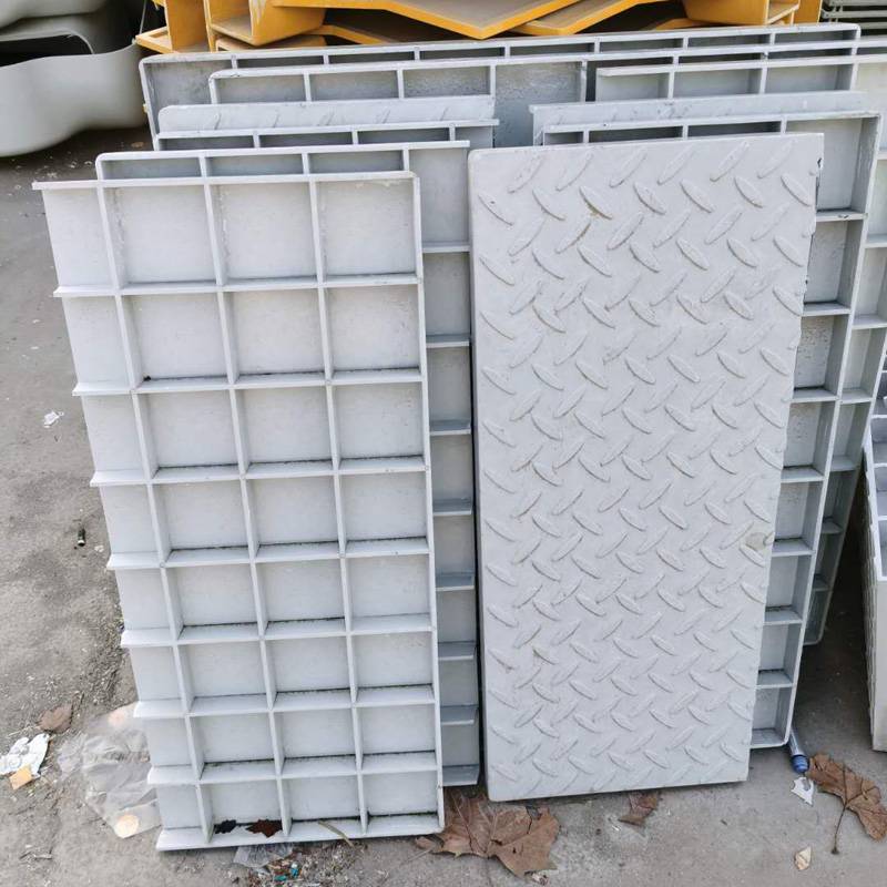 【污水池复合方形盖板_模压818见方 38mm厚电缆沟盖板 河北华强】价格