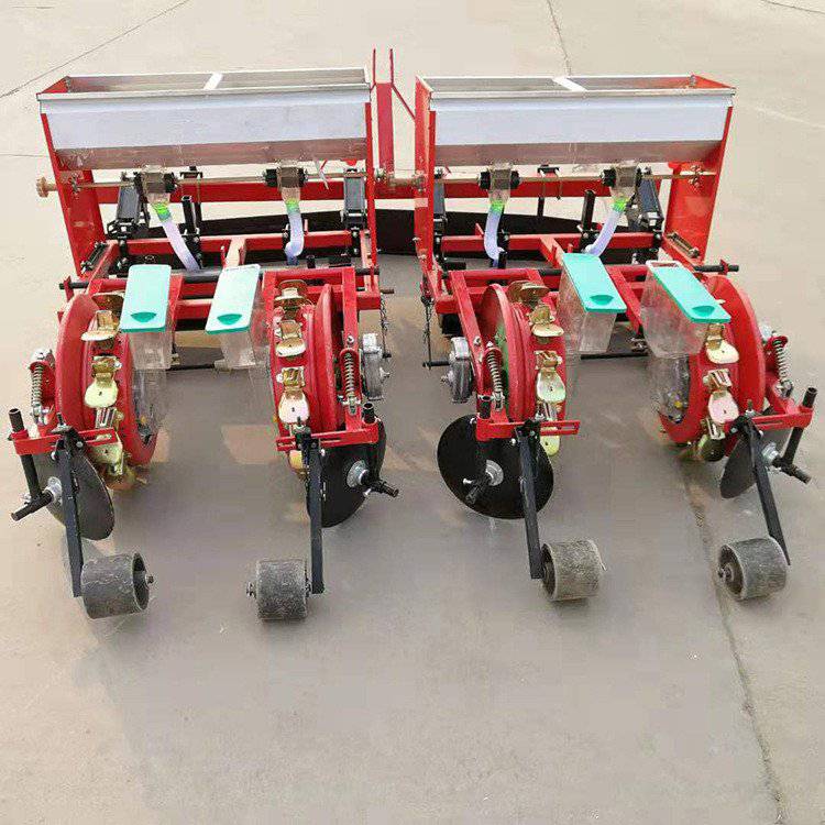 一垄双行玉米播种机免扣苗青毛豆点播机视频株距行距可调