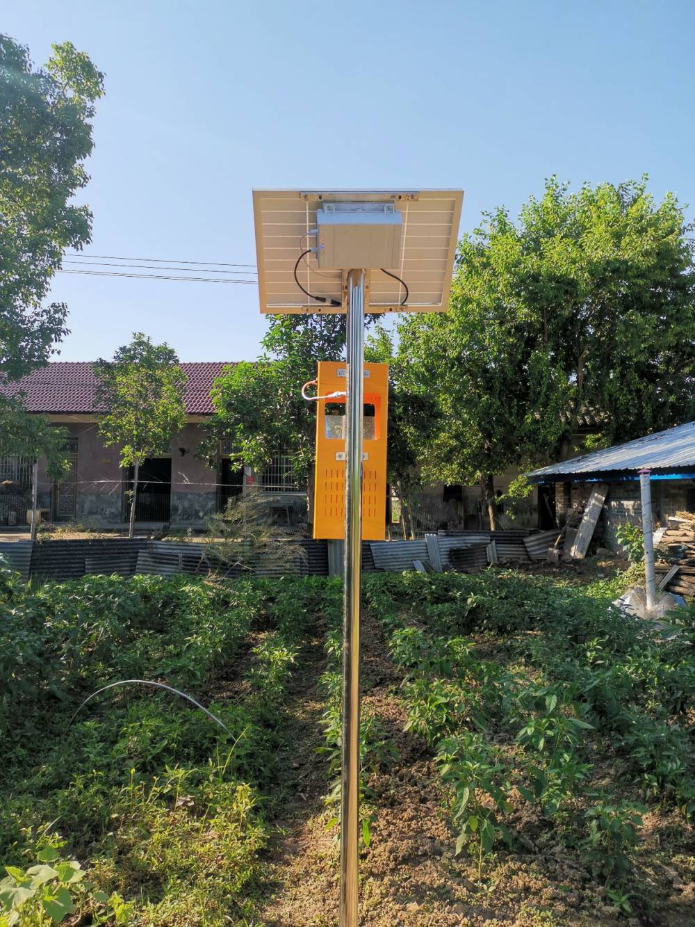 雅安荥经太阳能杀虫灯厂家-，农用/大棚/果园/茶园灭蚊灯