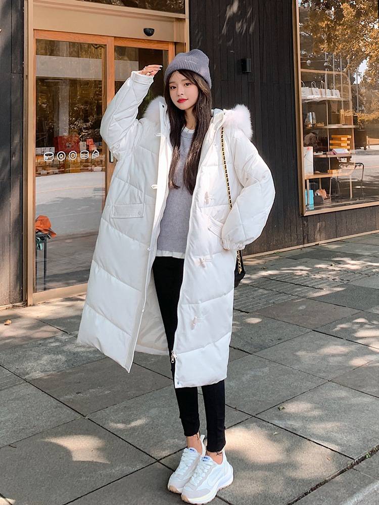 新疆博尔塔拉品牌羽绒服清货加厚包芯纱毛衣女服装批发商从哪里进货