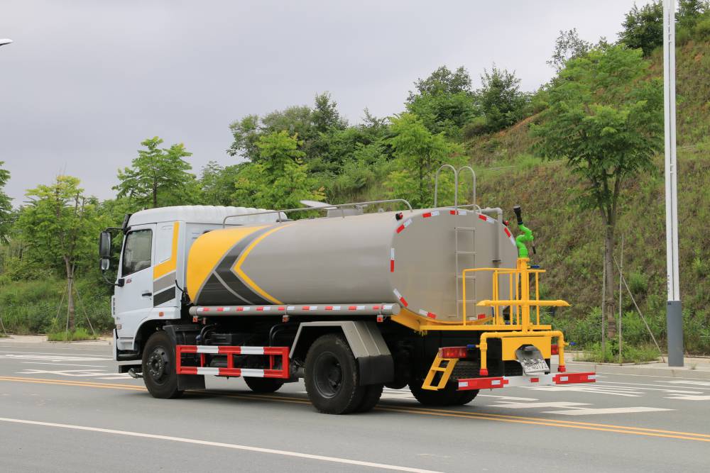 湖北凱力大型12噸工程灑水車城市道路綠化灑水車全國聯保