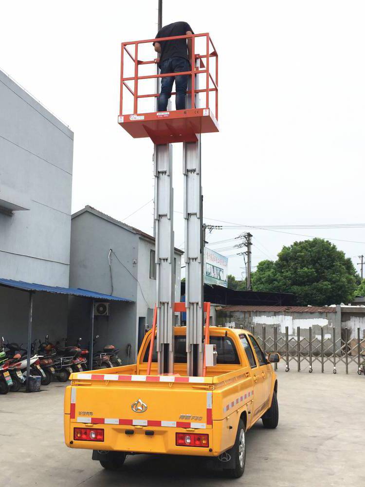 路灯维修液压升降平台车车载式电动柴油曲臂式升降机