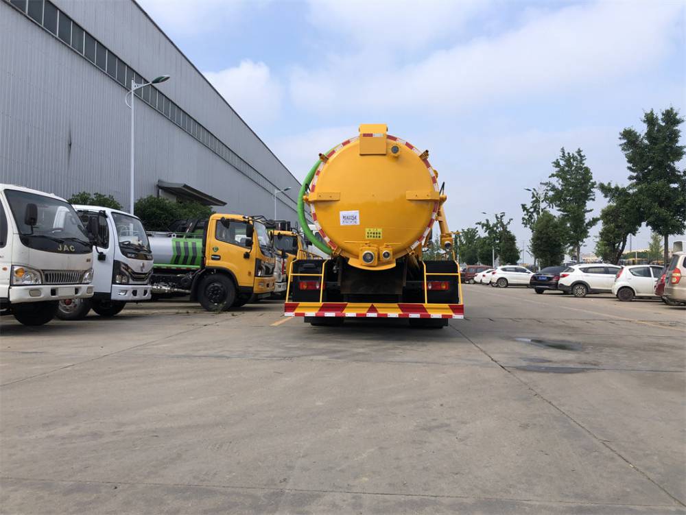 国六副发吸污20吨清洗吸污车湖北疏通车支持分期