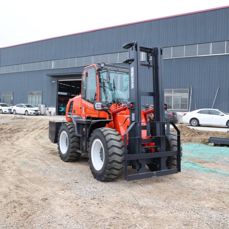 山地越野叉车四驱2吨3吨内燃式叉车多功能全地形5t柴油机叉车德翊