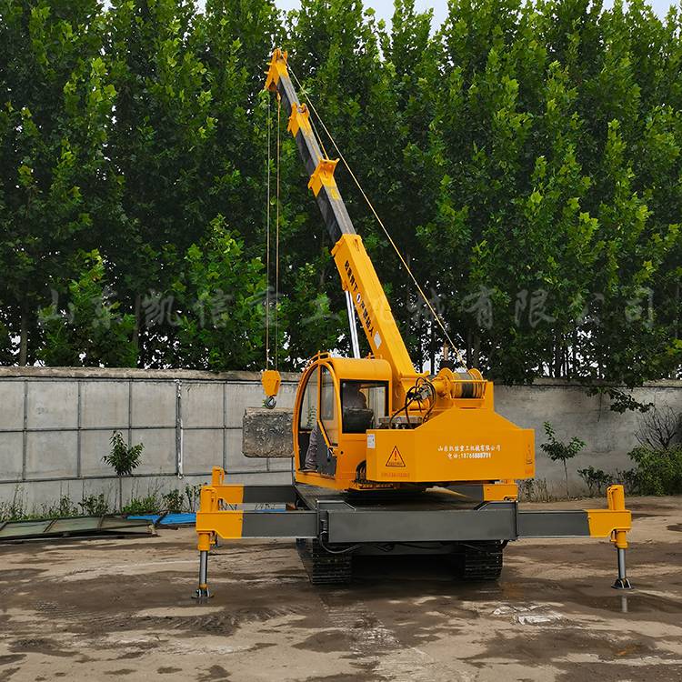 凯信重工供应伸缩履带式吊车液压支腿吊车kx14082021