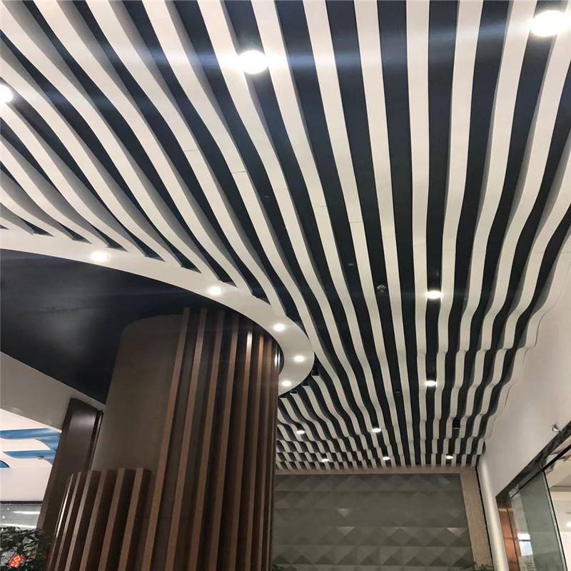 走廊吊顶采用造型弧形铝方通弯曲波浪铝格栅天花设计生产