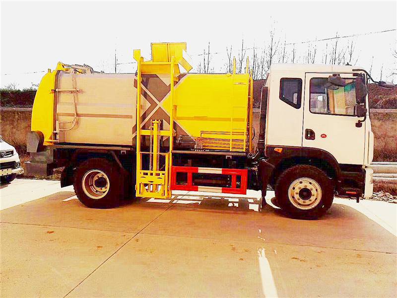 汽油全封闭挂桶式垃圾车全封闭挂桶式垃圾车多少钱一辆