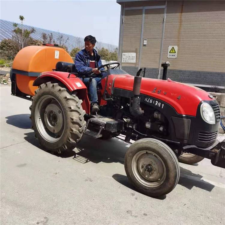 生产批发404拖拉机后背式打药机果树打药机500l风送式果园