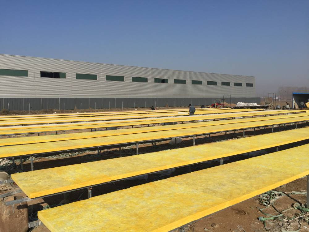 的裹覆增强玻璃纤维板保温增强玻璃纤维板保温板