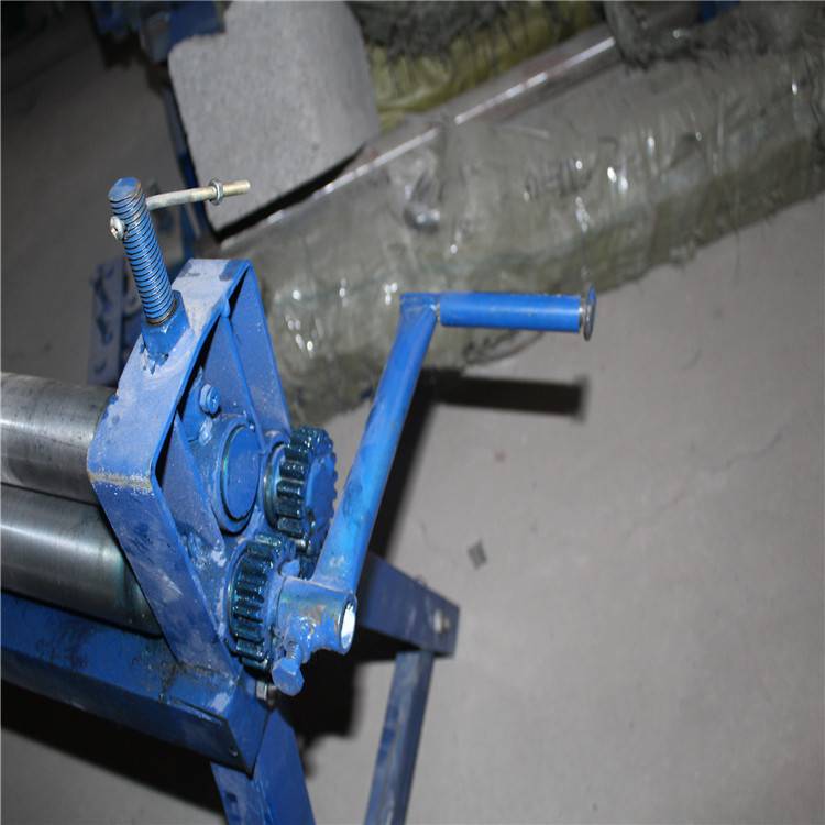 万尊薄铁皮手动卷圆机1米手动卷板机铁皮卷圆机