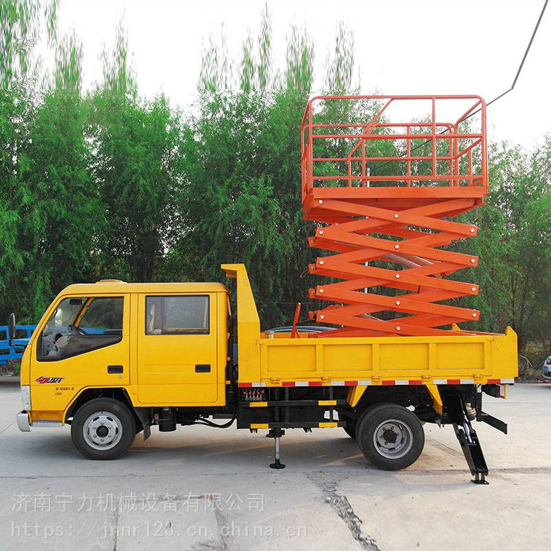 路灯维修汽车举升机剪叉式液压升降机电动货车装载升降机四轮电动登高