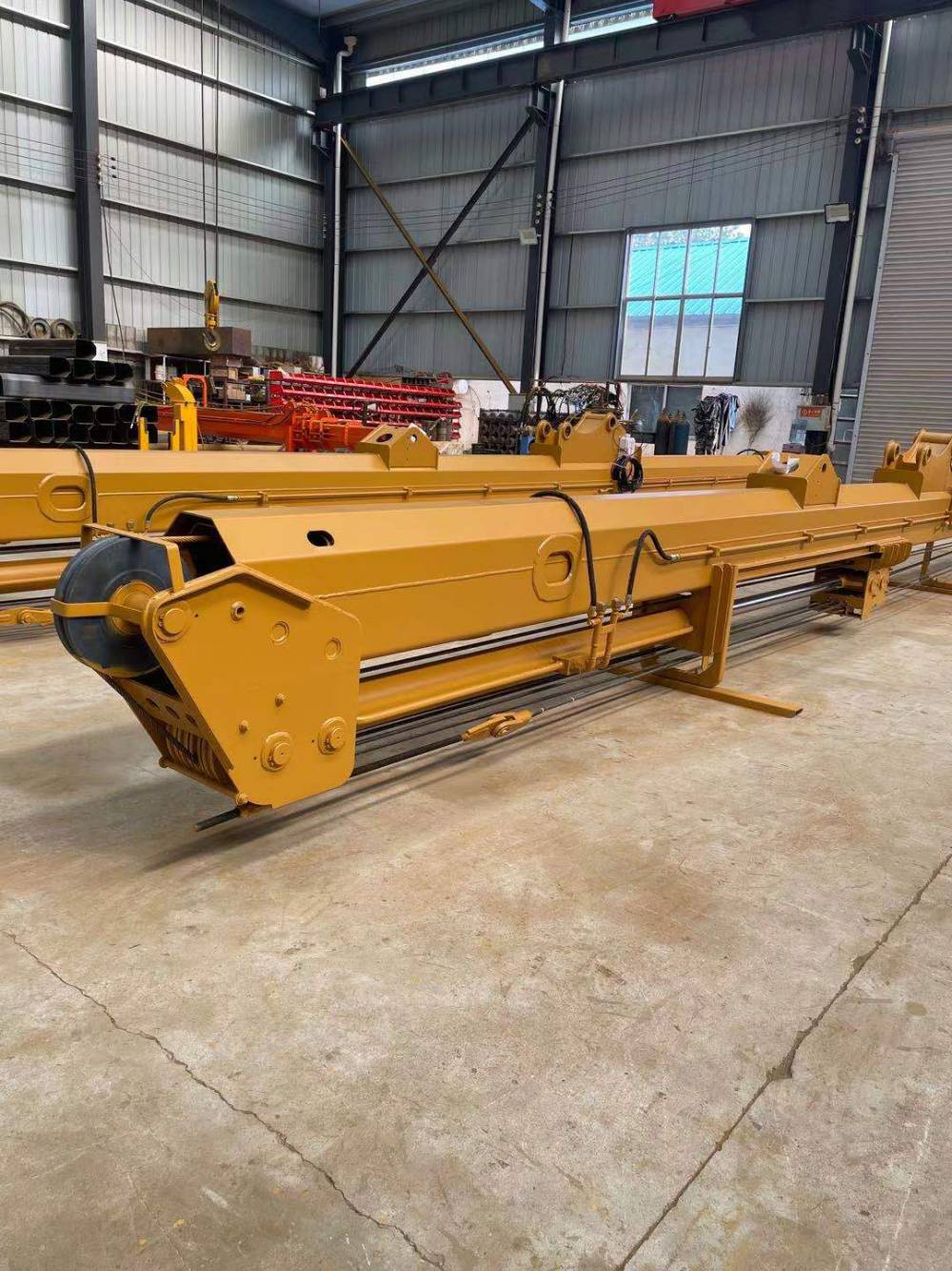 高空采伐树木工程机械履带液压伸缩臂拉山机挖机加装抓木机