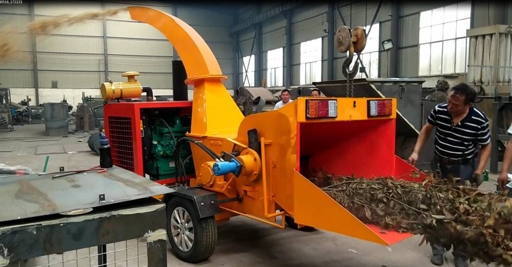 柴油木材粉碎机耕晖中碎机移动式柴油机图片
