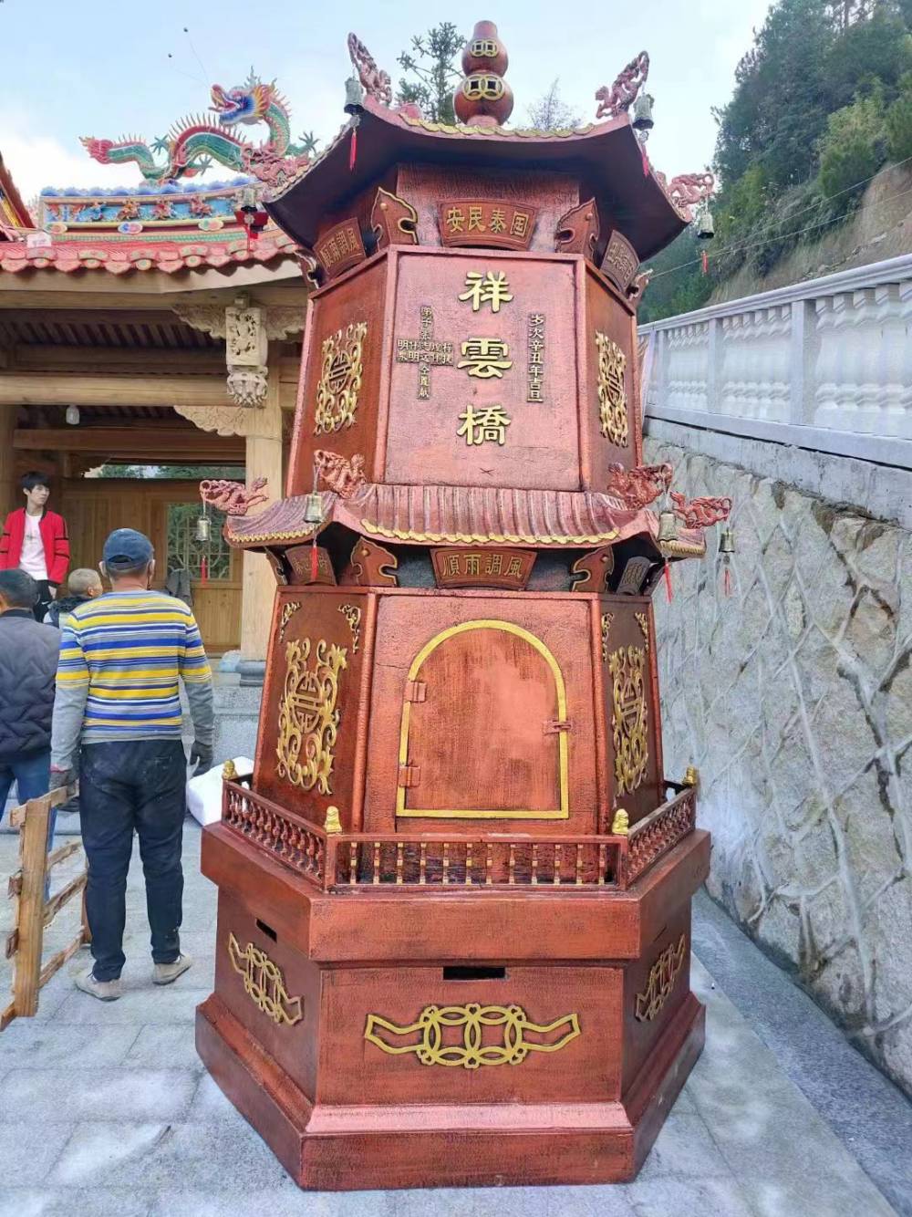 【福建三层铸铁烧纸炉 海丰三层元宝炉 六角形烧纸炉】视频介绍