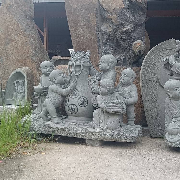 石雕招财童子聚财童子雕刻摆件小区公园景观雕塑
