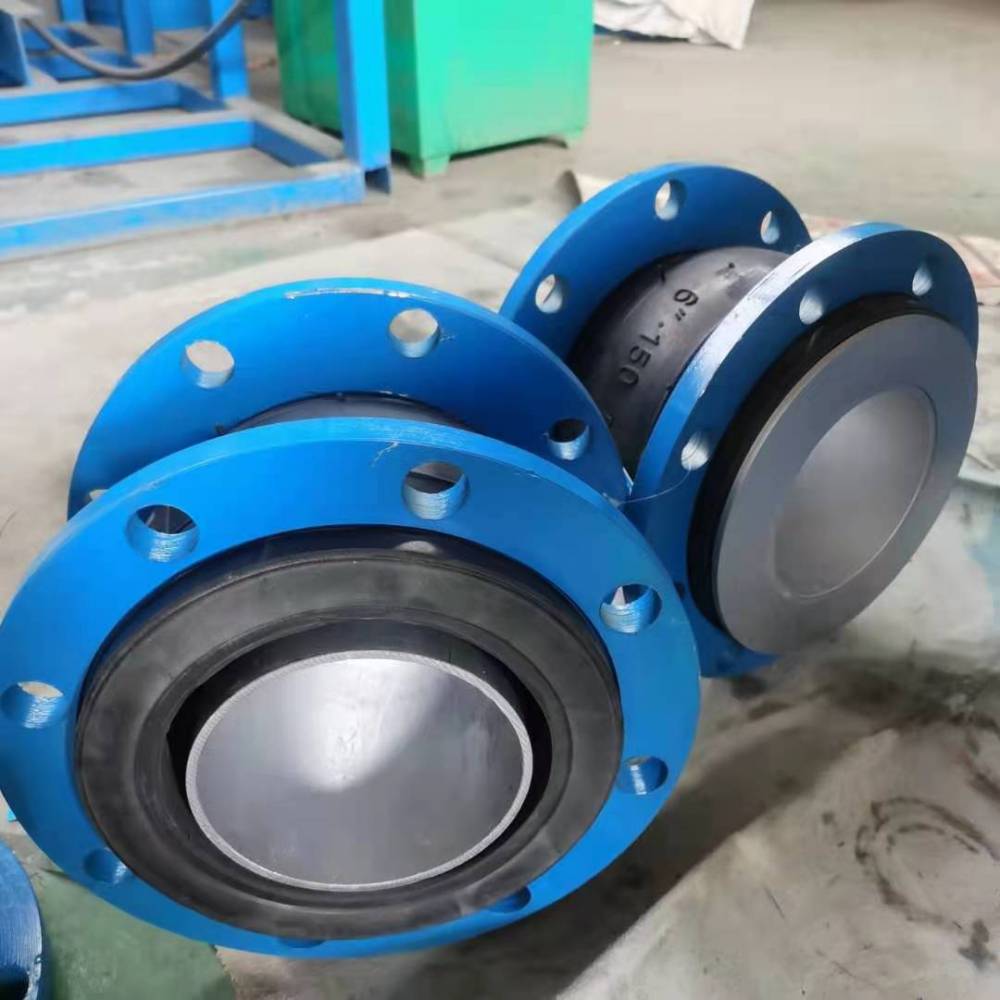 供应牙克石过石灰浆液橡胶膨胀节dn400带导流筒橡胶接头定做