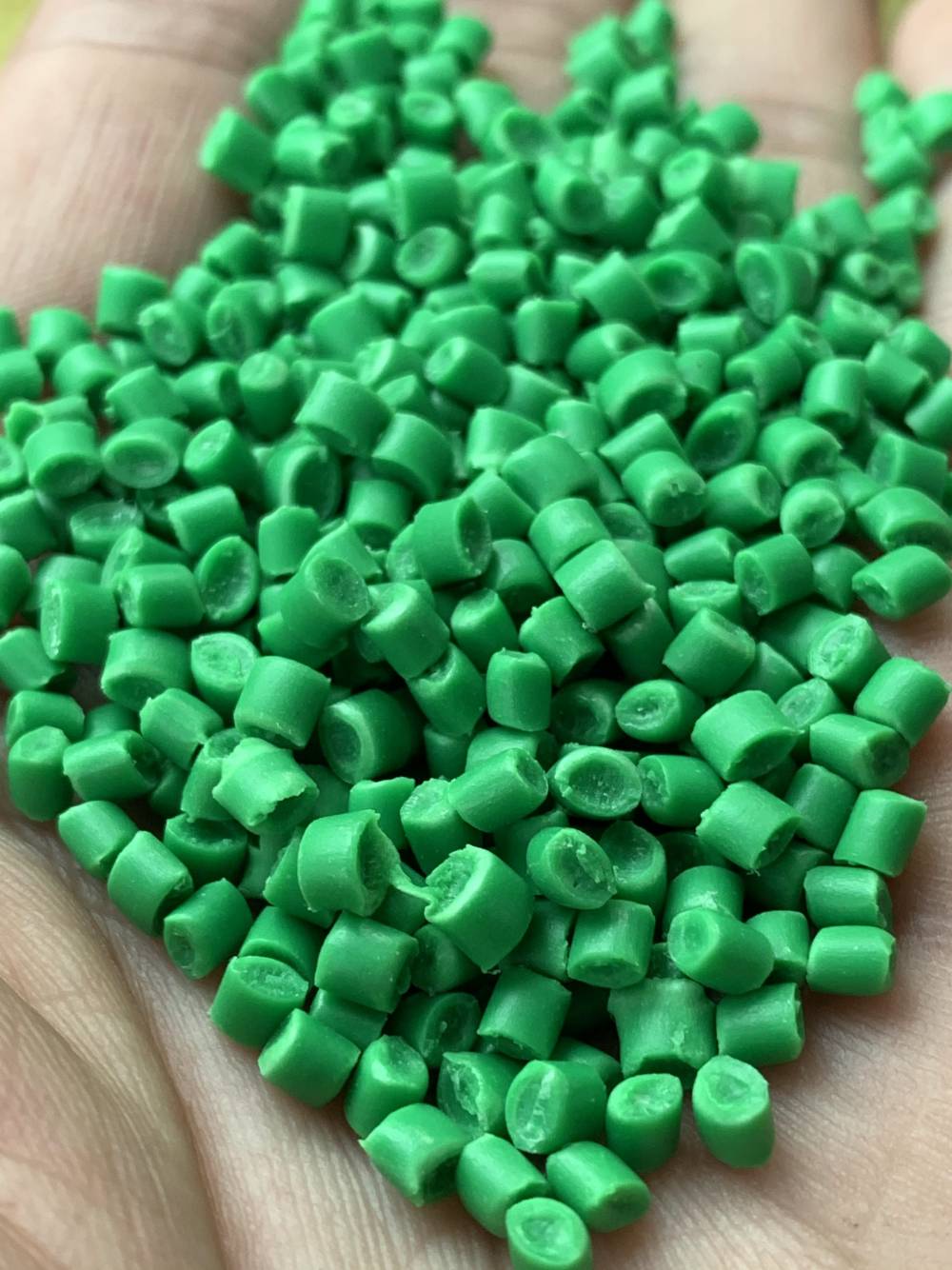 绿色pp塑料原料果绿色聚丙烯pp塑胶原料绿色pp塑料粒子价格绿色pp粒子