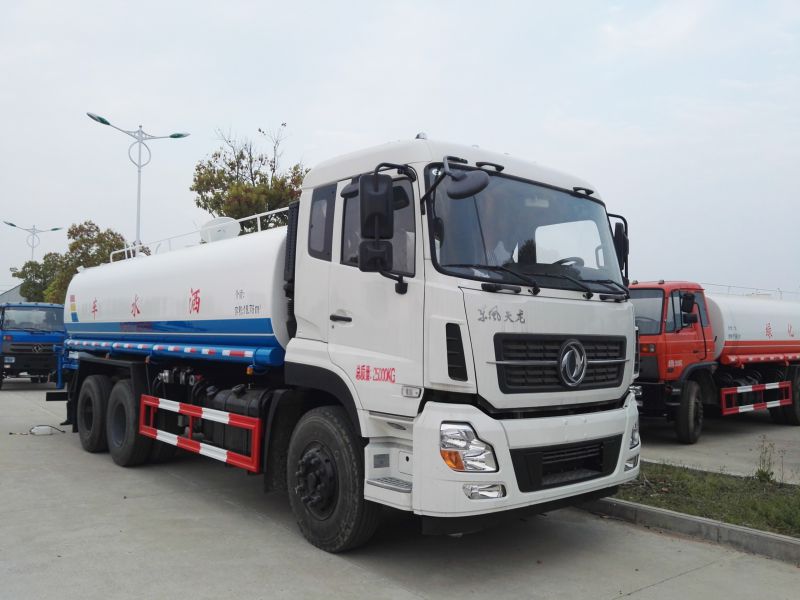 东风12吨运水车多利卡d9运水车带洒水车图片