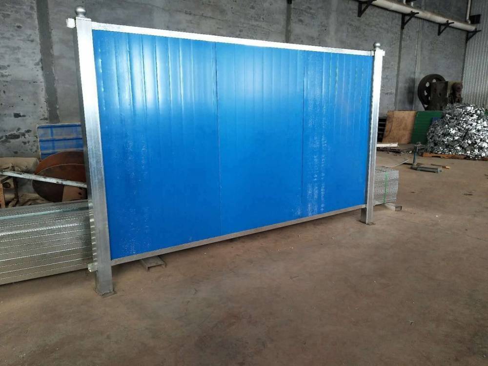 河北奥驰围挡泡沫彩钢岩棉围挡夹芯板围挡市政工程道路施工地围挡图片