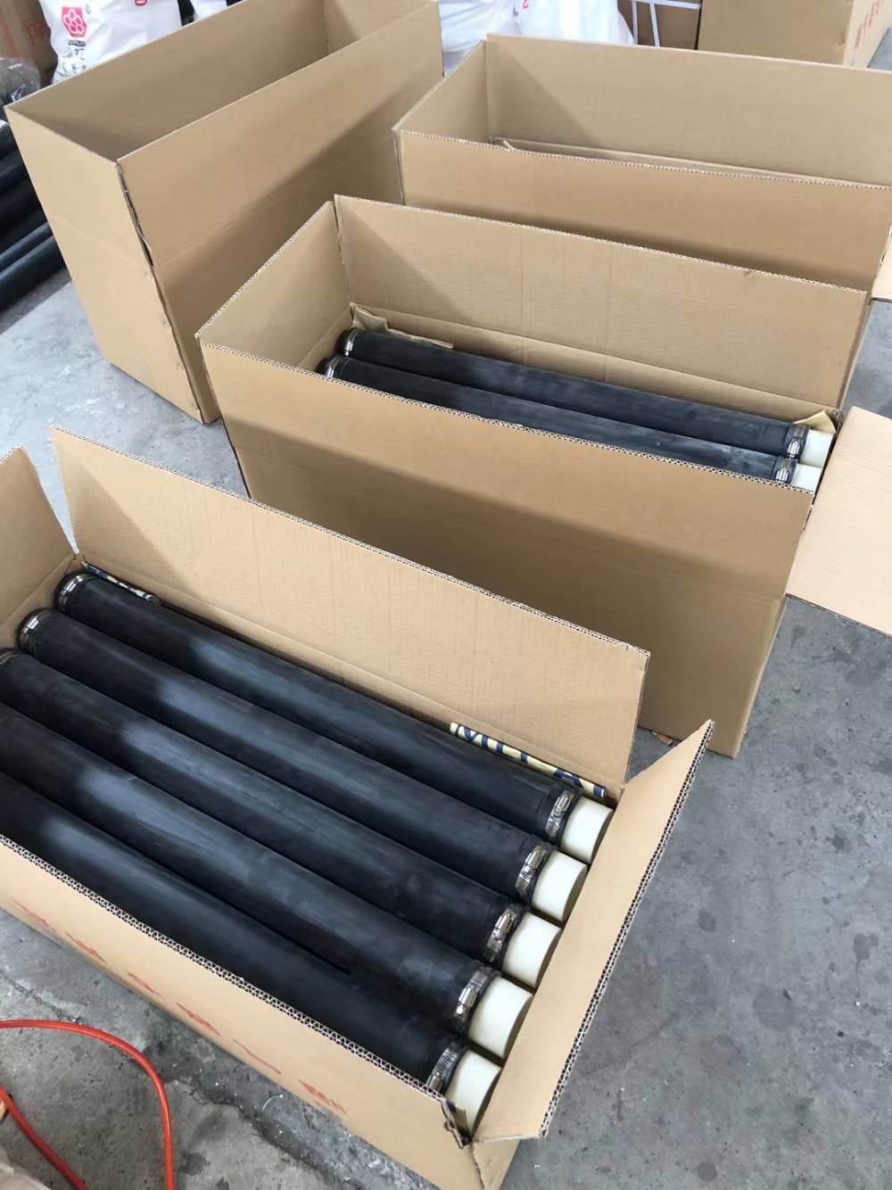 供应epdm管式微孔曝气器dn65橡胶曝气管硅胶膜片曝气器图片