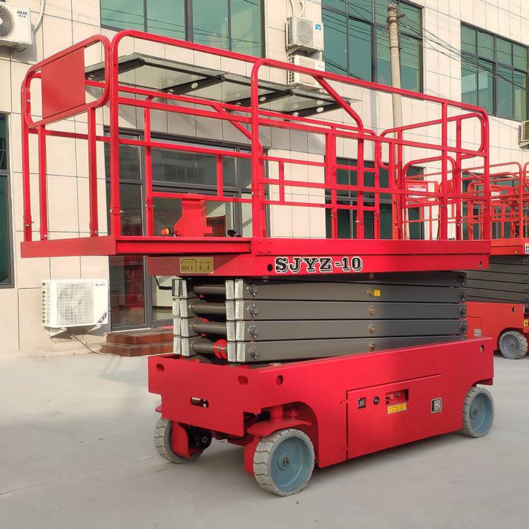 全自行式升降机鑫炬岳各种型号自行式升降平台自动行走剪刀叉式升降车