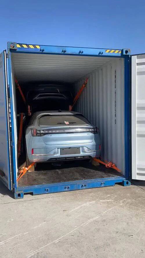 新能源汽车河南郑州至俄罗斯圣彼得堡铁路集装箱时效稳定