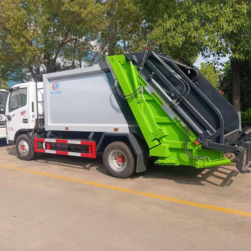 东风多利卡d9小区物业垃圾运输车压缩式垃圾车全封闭压缩垃圾车