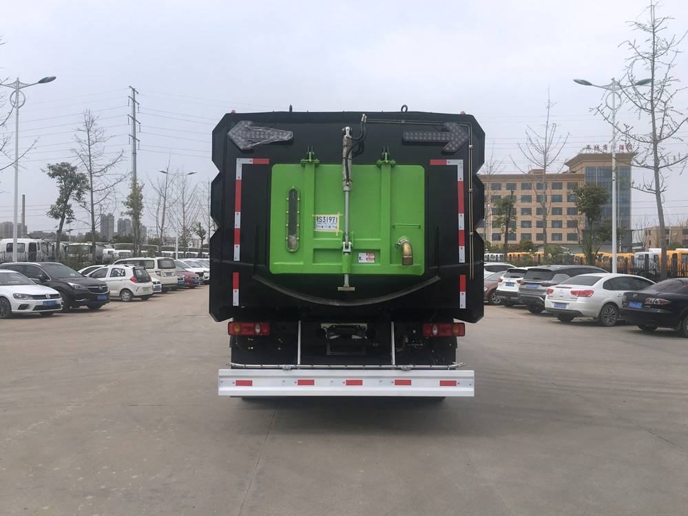 洗扫车