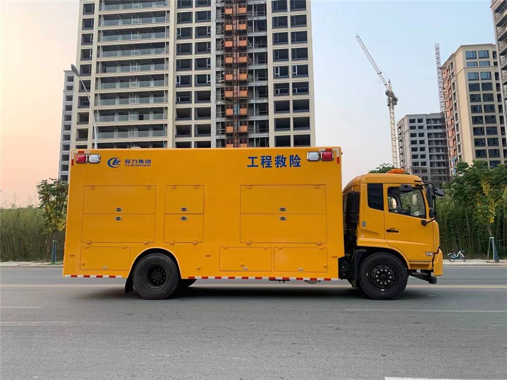 大流量市政管网排水抢险车多功能排水疏通车