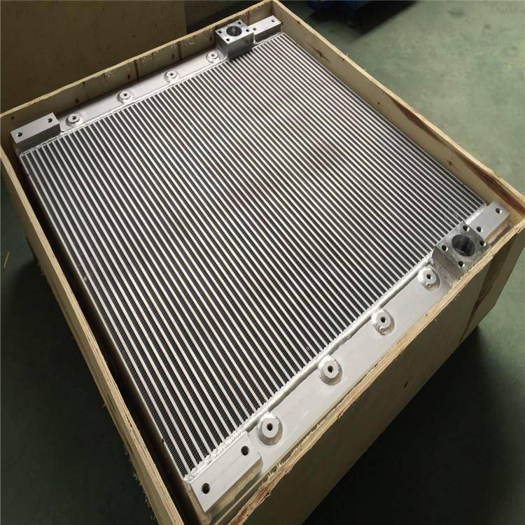 适配东风康明斯天龙天锦龙威中冷器总成中冷器进气管配件wg9725530271
