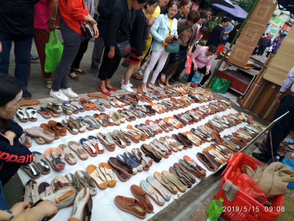 全师傅手工按摩鞋跑江湖地摊皮鞋按摩鞋趴趴鞋懒人鞋