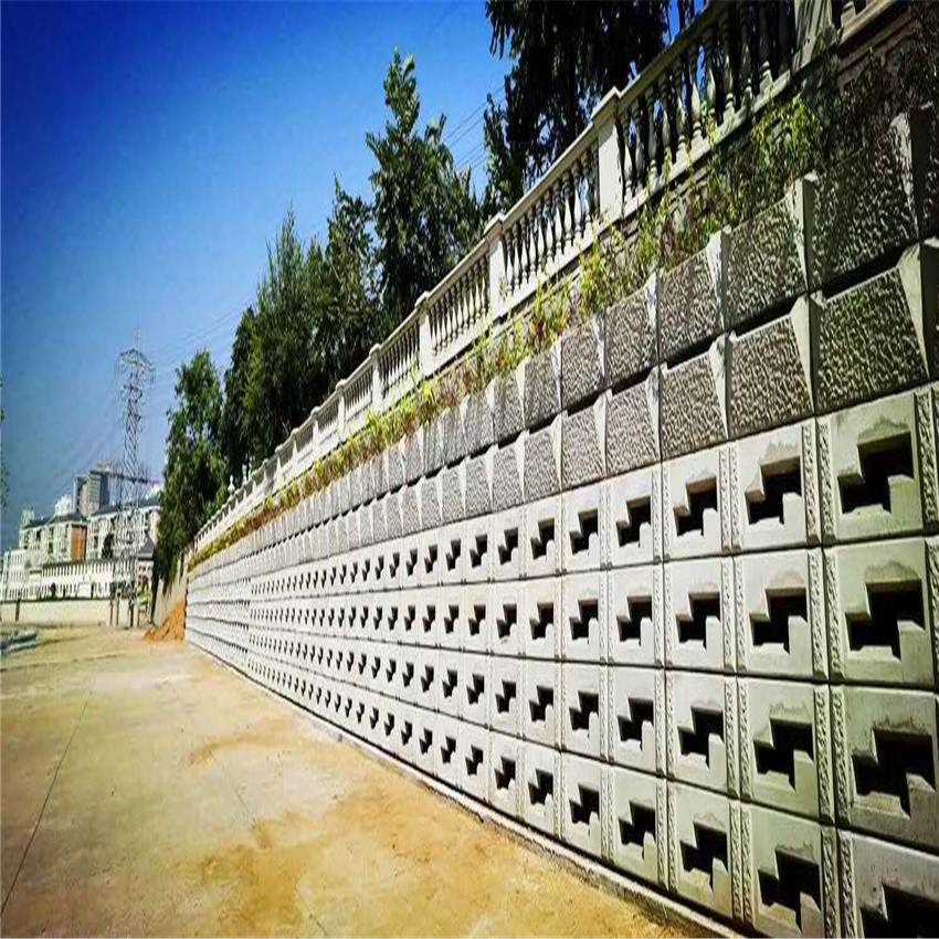 铁锐建材预制平铺生态阶梯护坡适用于水利河道