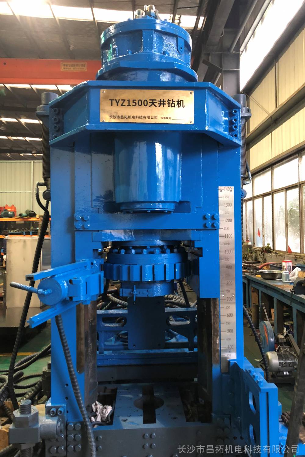 天井钻机施工反井钻机施工承接通风井溜矿井等施工业务图片