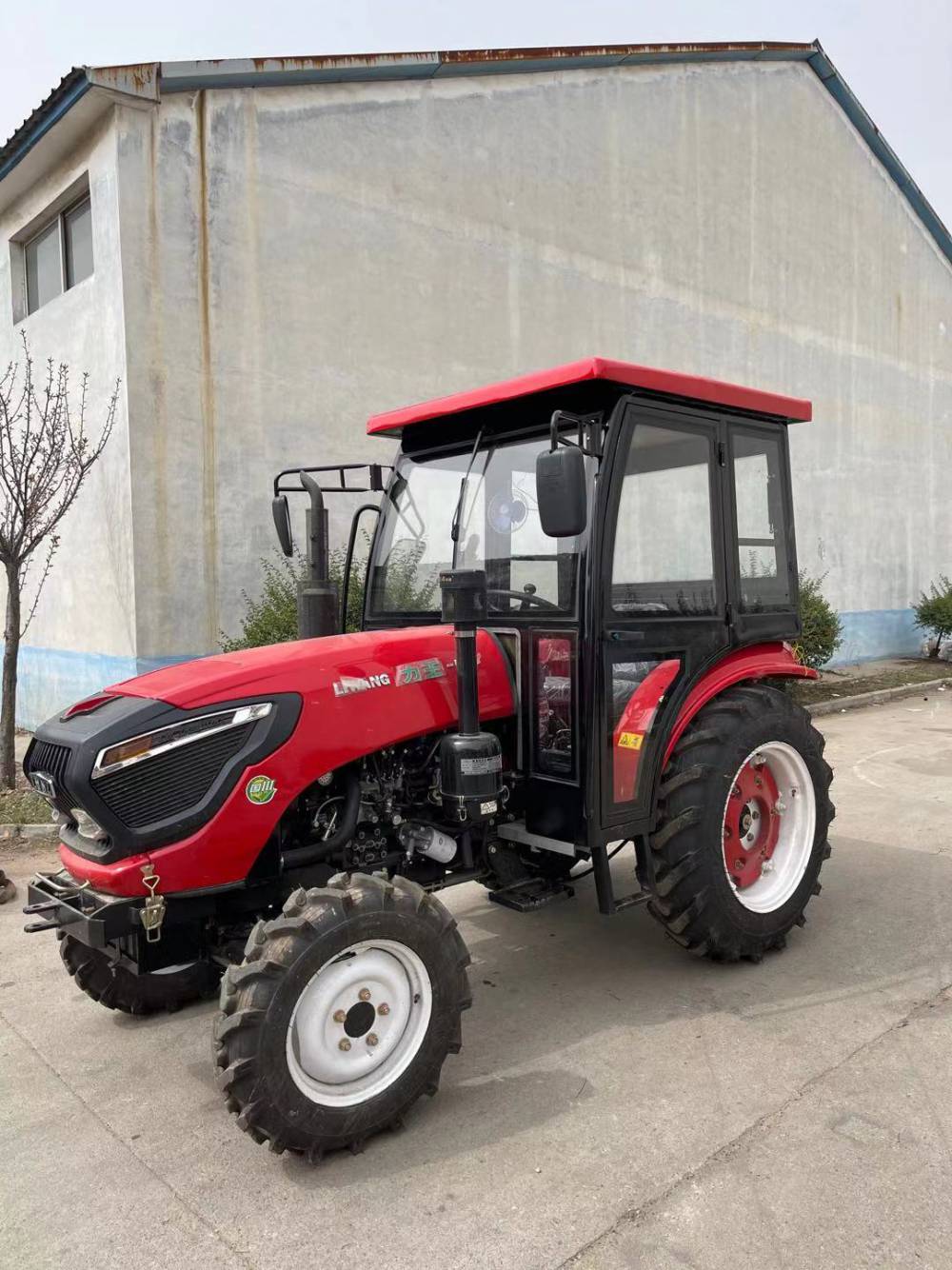 40马力四驱拖拉机价格采购农用大马力水田拖拉机大底盘四轮拖拉机