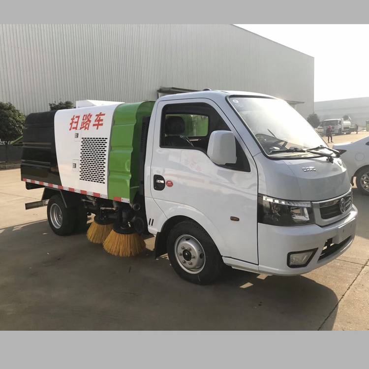 扫路车