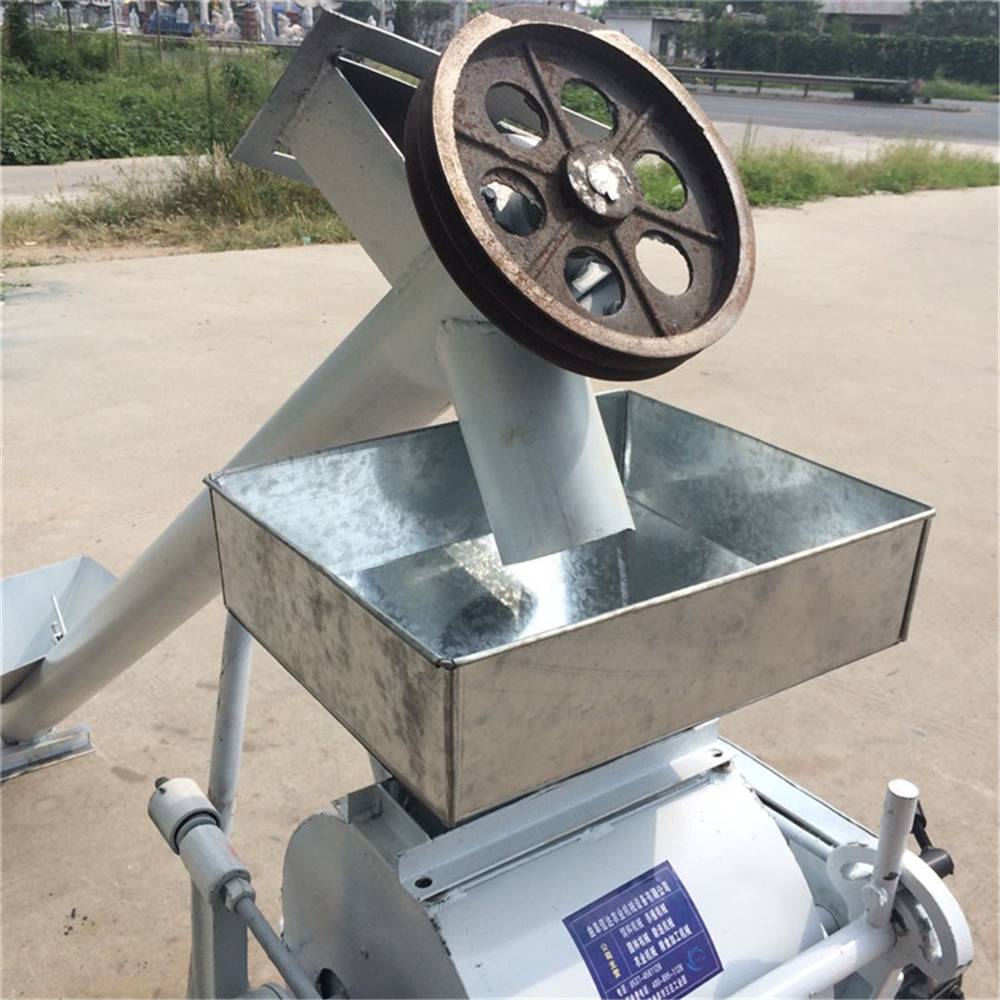 玉米颗粒破碎机双辊挤压碎粒机可调节大小颗粒的对辊破碎机