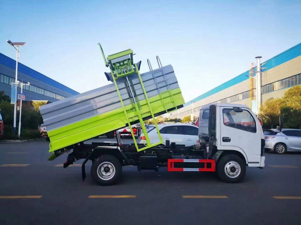 小多利卡4方干湿分离泔水运输车