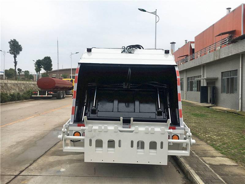压缩垃圾车