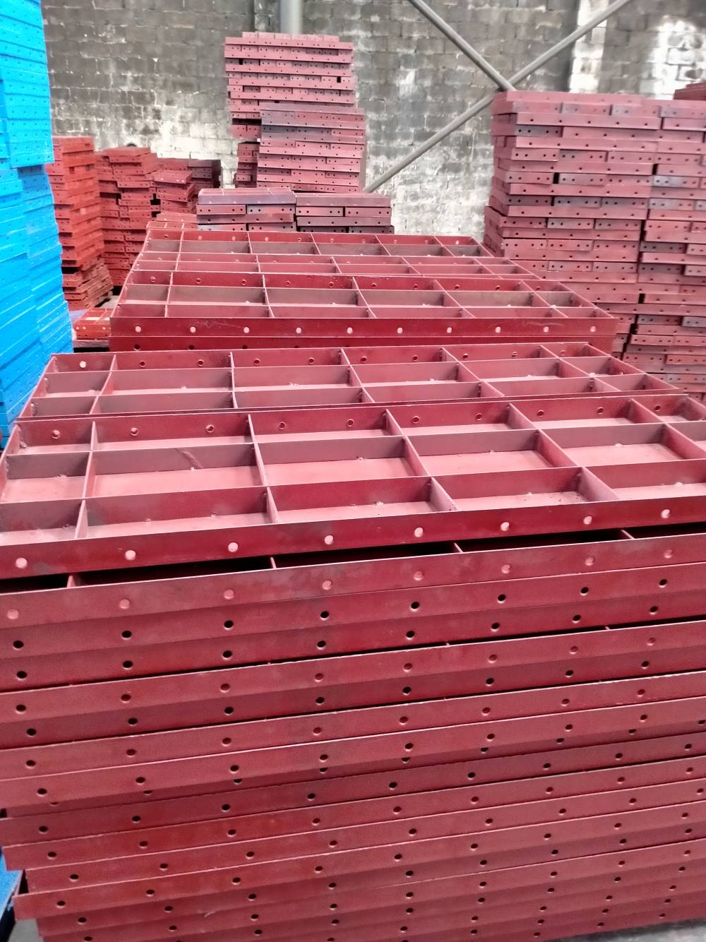 云南昆明钢模板价格多少钱一吨1215钢模板