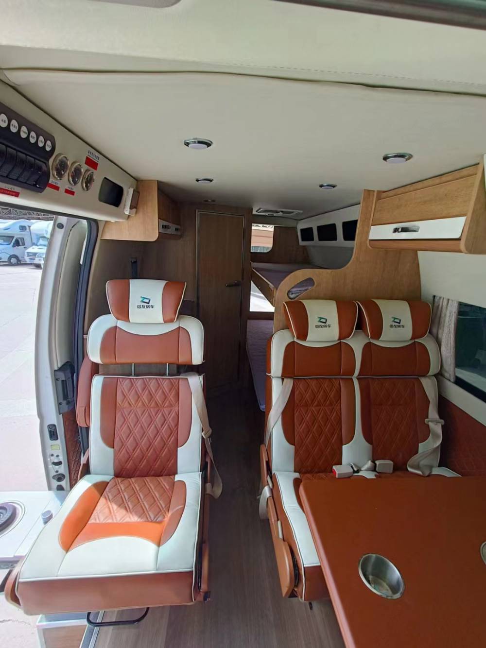 二手准新车20年福田g9b型房车陕西西安个人户5座13万公里
