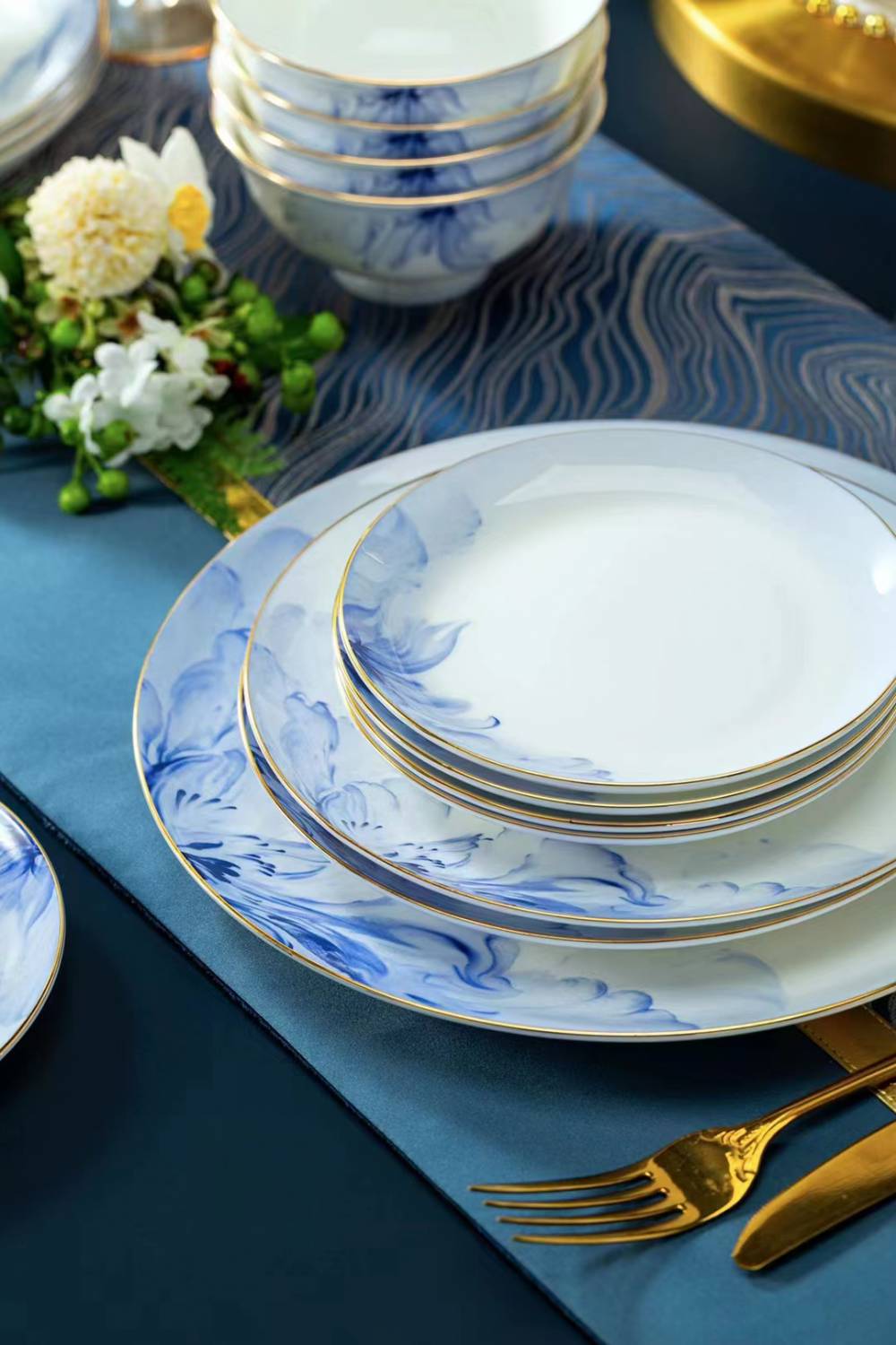 70件碗碟套装家用饭碗北欧餐具陶瓷碗筷子菜盘组合餐具