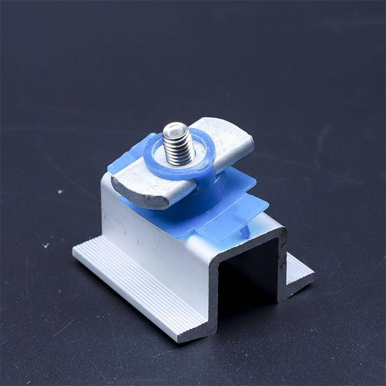 供应光伏支架配件铝合金压块光伏太阳能电池板压块铝合金中压块铝合金