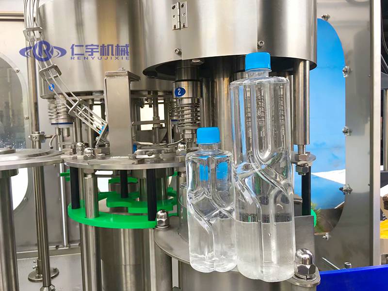 小型纯净水灌装机小型纯净水生产设备三合一灌装机矿泉水设备