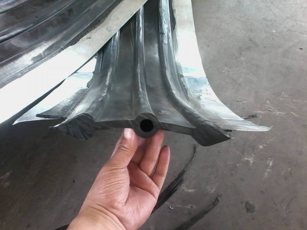 浙江钢板橡胶腻子止水带哪家