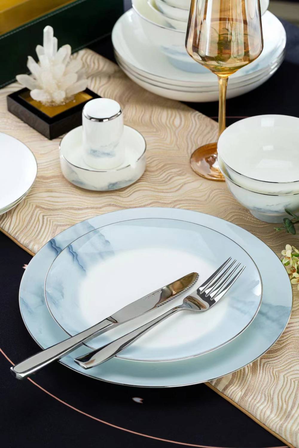 【家用2023***陶瓷骨瓷轻奢乔迁餐具碗筷盘子高级感】价格_厂家-中国